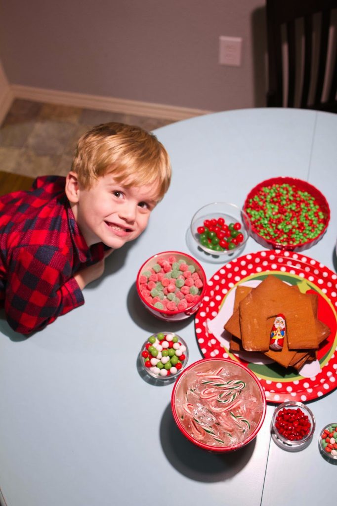 How To Make A Christmas Gingerbread House For The Holidays