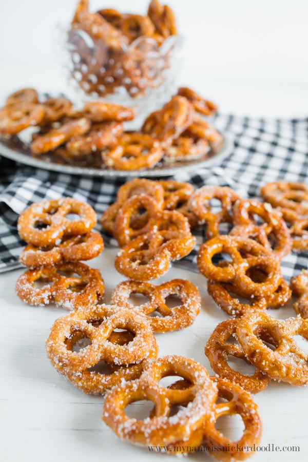 Pumpkin Spiced Pretzels in a glass bowl