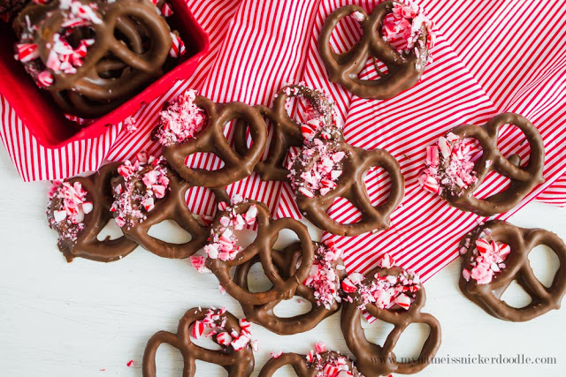 Chocolate Peppermint Pretzels 