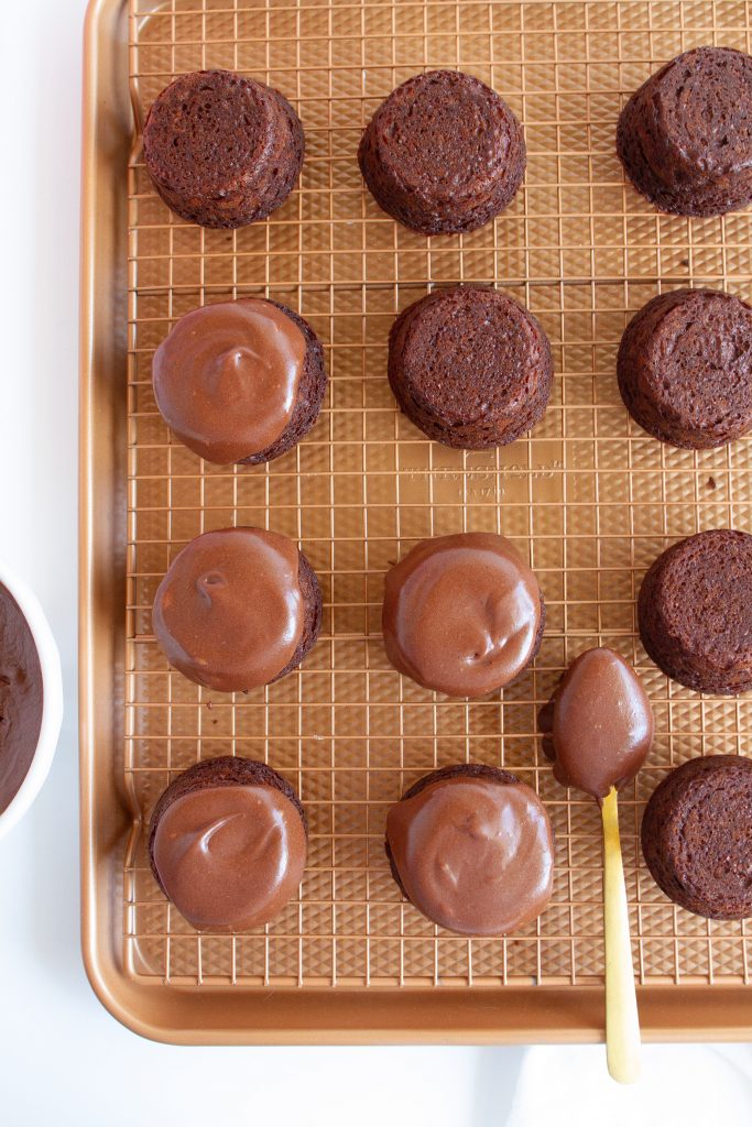 Mini Chocolate Cakes With Chocolate Ganache