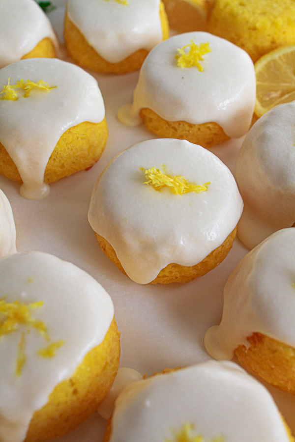 Small lemon cakes with a tart lemon glaze.