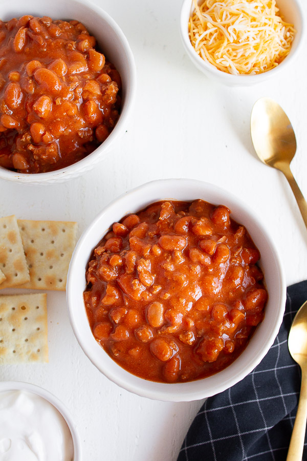 Easy chili recipe in two white bowls.